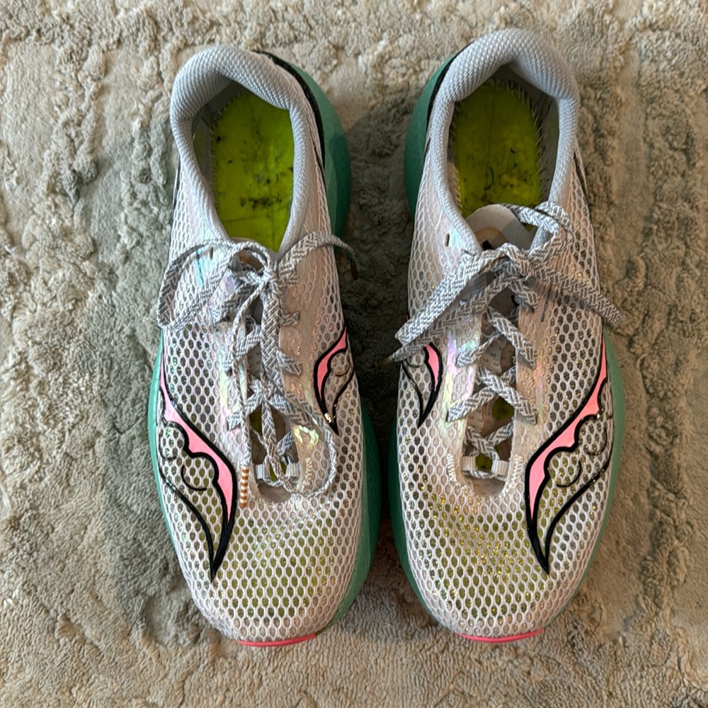 Saucony Women’s Endorphin Pro 3